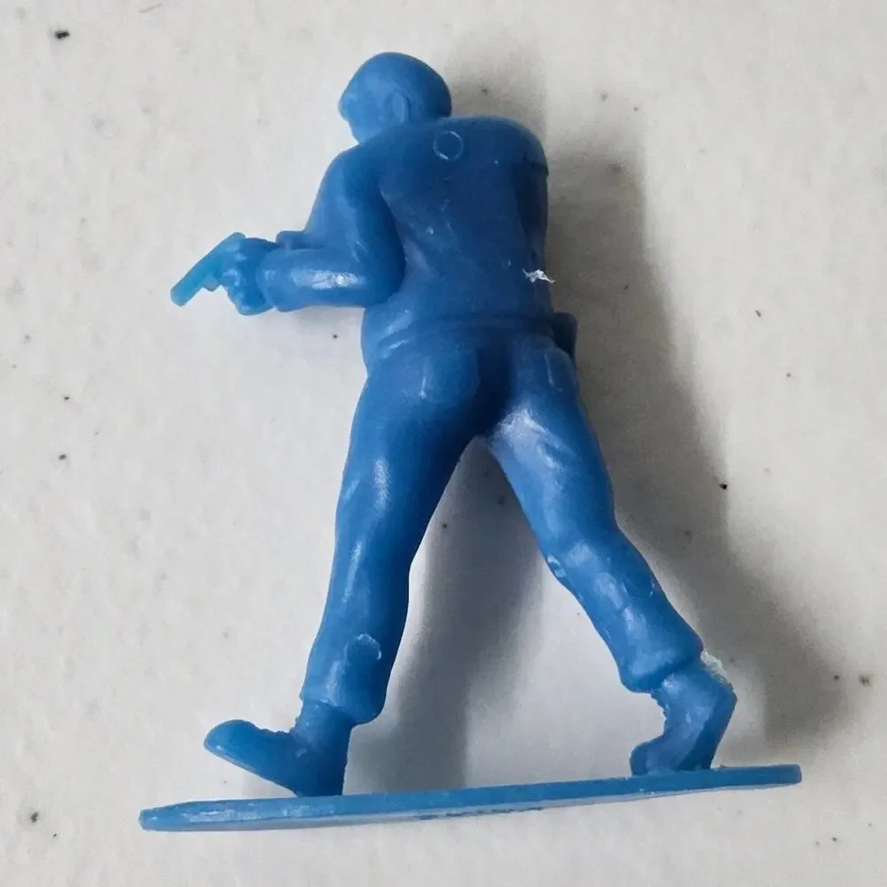 Vintage Blue plastic Figure Police Officer‎ Man Solider With Pistol